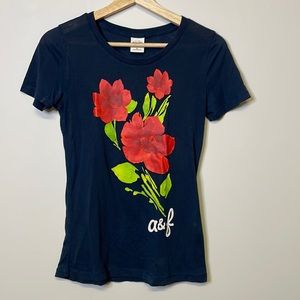 4/$24🦩 Abercrombie kids Floral T-shirt